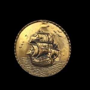 Vintage Brass Patina Sailing Ship Crusade Round Wall Art England 6" Diameter